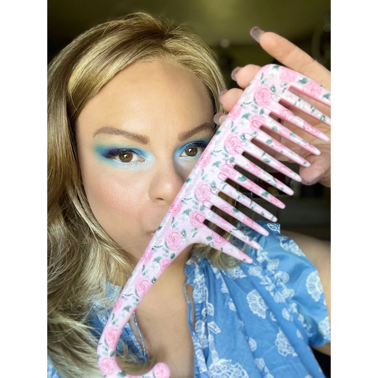 Rose Detangling Comb