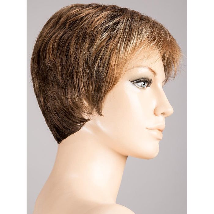 MOCCA LIGHTED 830.27.20 | Light Brown base with Light Caramel Highlights on the top only, darker nape