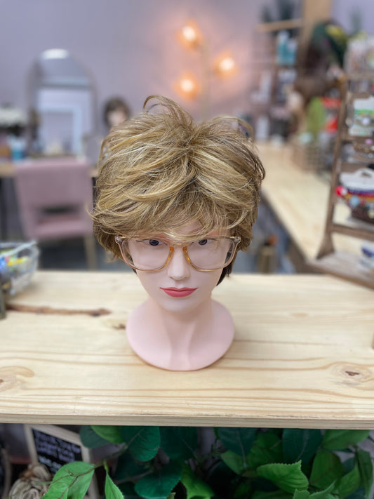 Short Shag by TressAllure in 4/2625 *BOUTIQUE DEAL