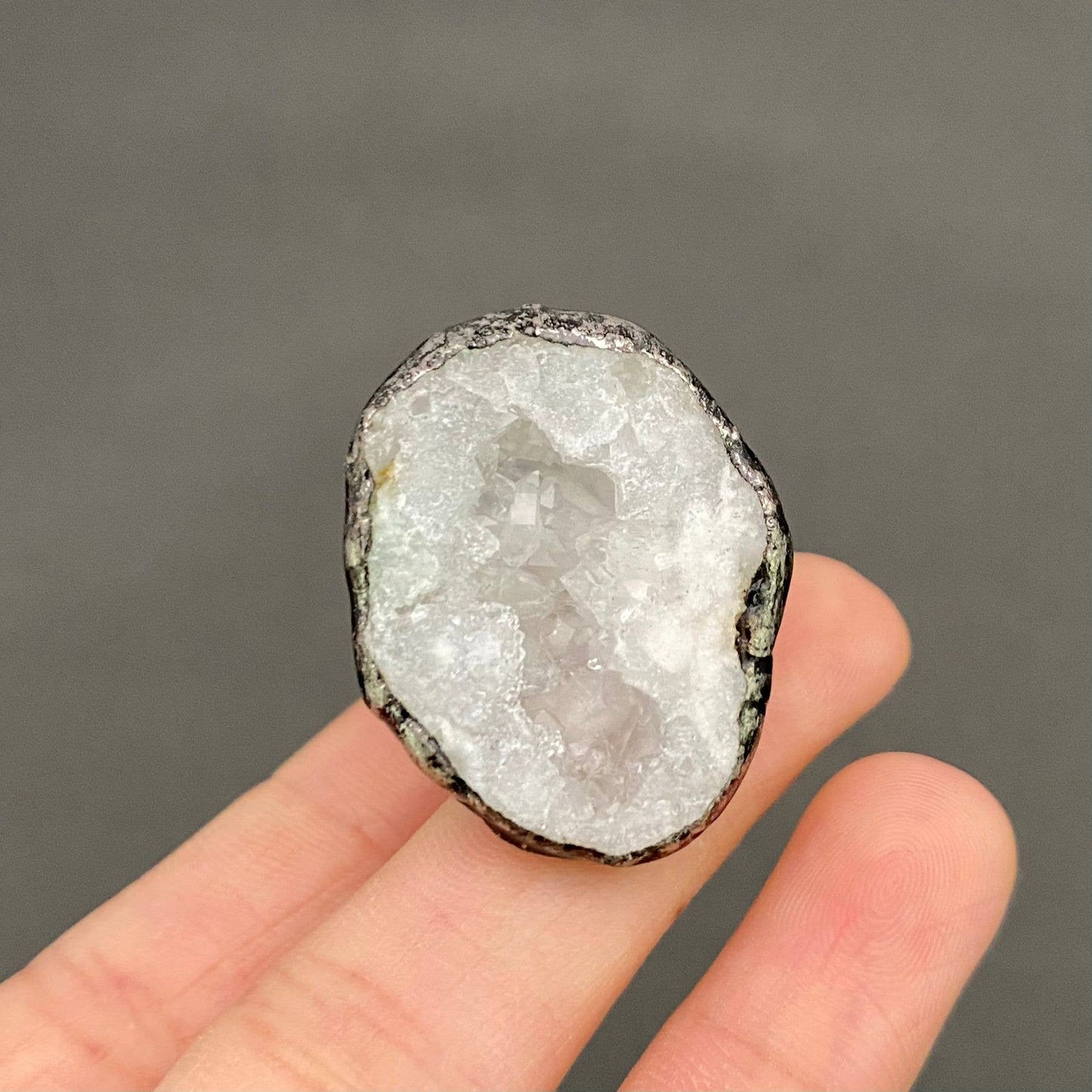 White Crystal Cave Shape Adjustable Ring