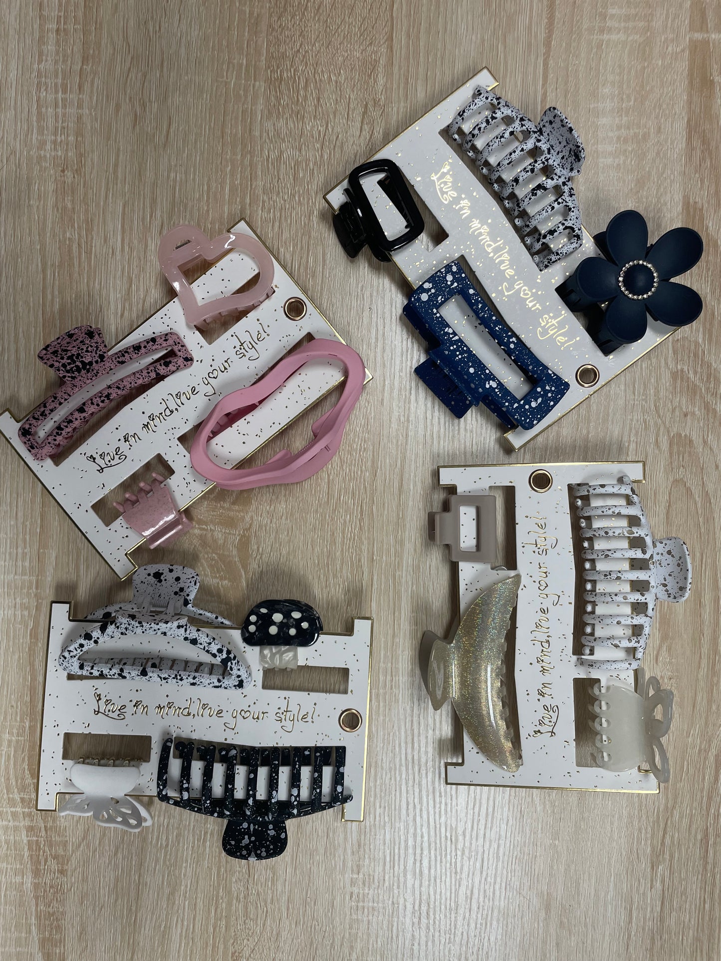 Claw Clip Sets Includes 4 Clips - For Wigs & Hair