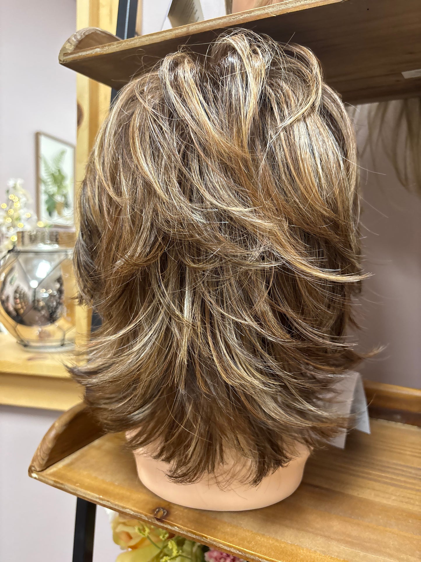 Razor Cut Shag by Tressallure in 17/23/R8 *BOUTIQUE DEAL