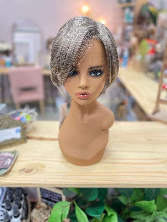 Be Blunt Topper in Medium Grey by Envy *BOUTIQUE DEAL