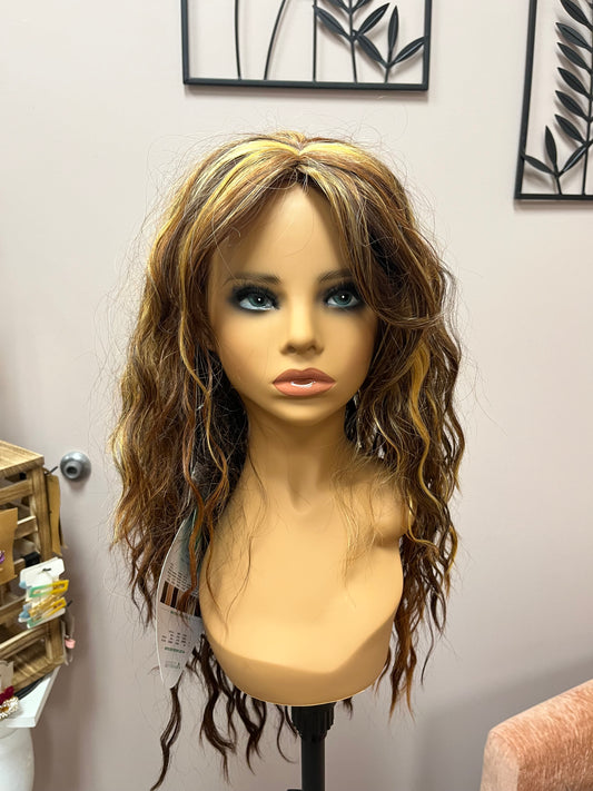 Lizzy by Vivica Fox in P4/33/GO *BOUTIQUE DEAL