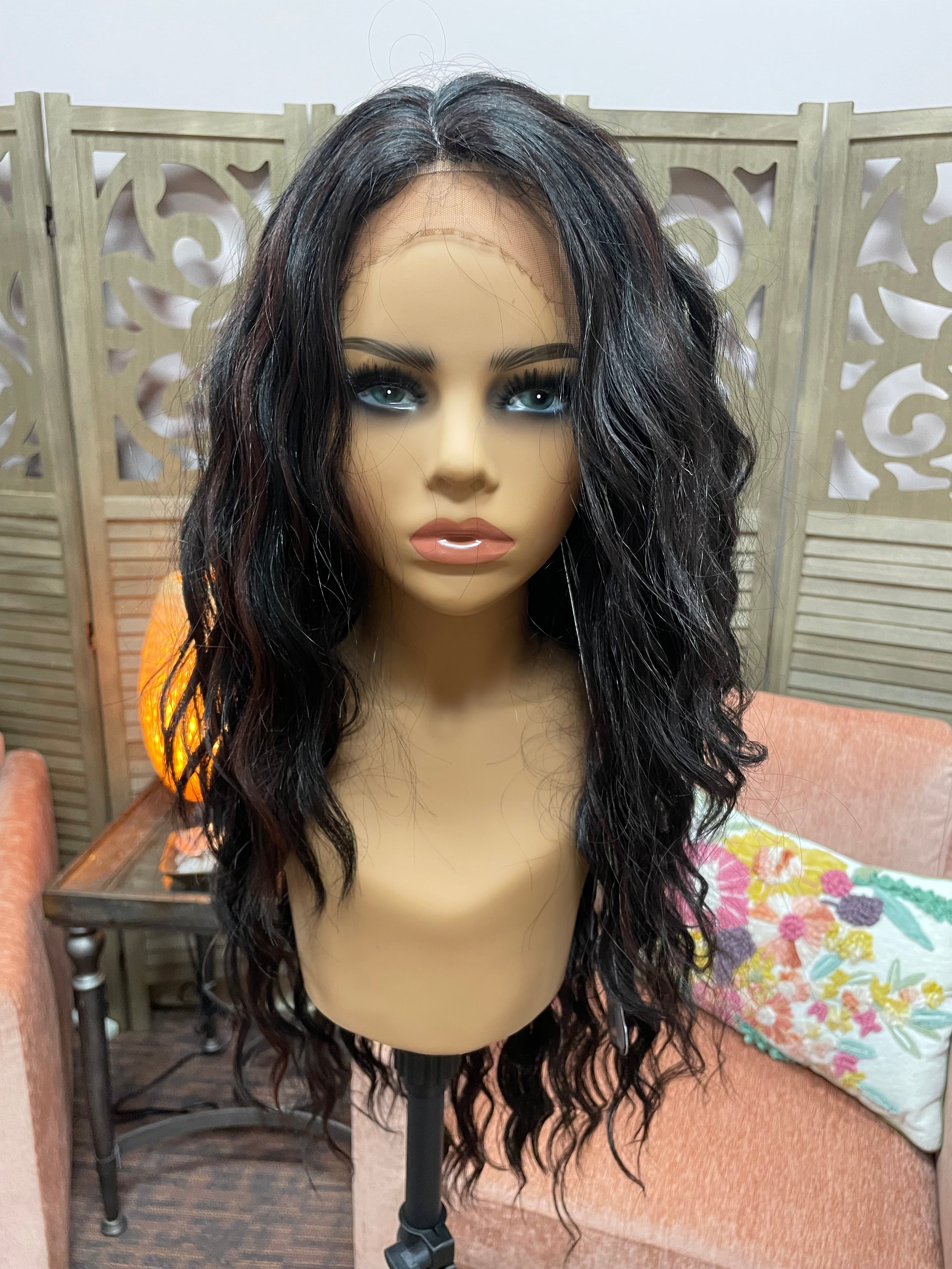 Yucera in FS1B/33 by Vivica Fox Boutique Deal – Tia Maria Wigs