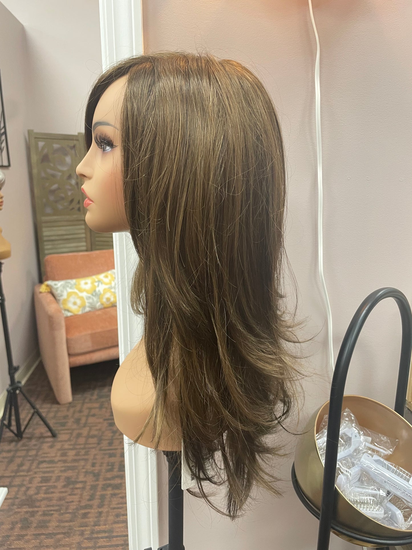 Sheena by Envy in Medium Brown *Boutique Deal