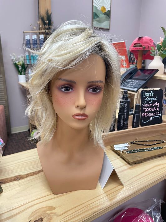 Mellow by Estetica in SPF Blonde✨ Boutique Deal