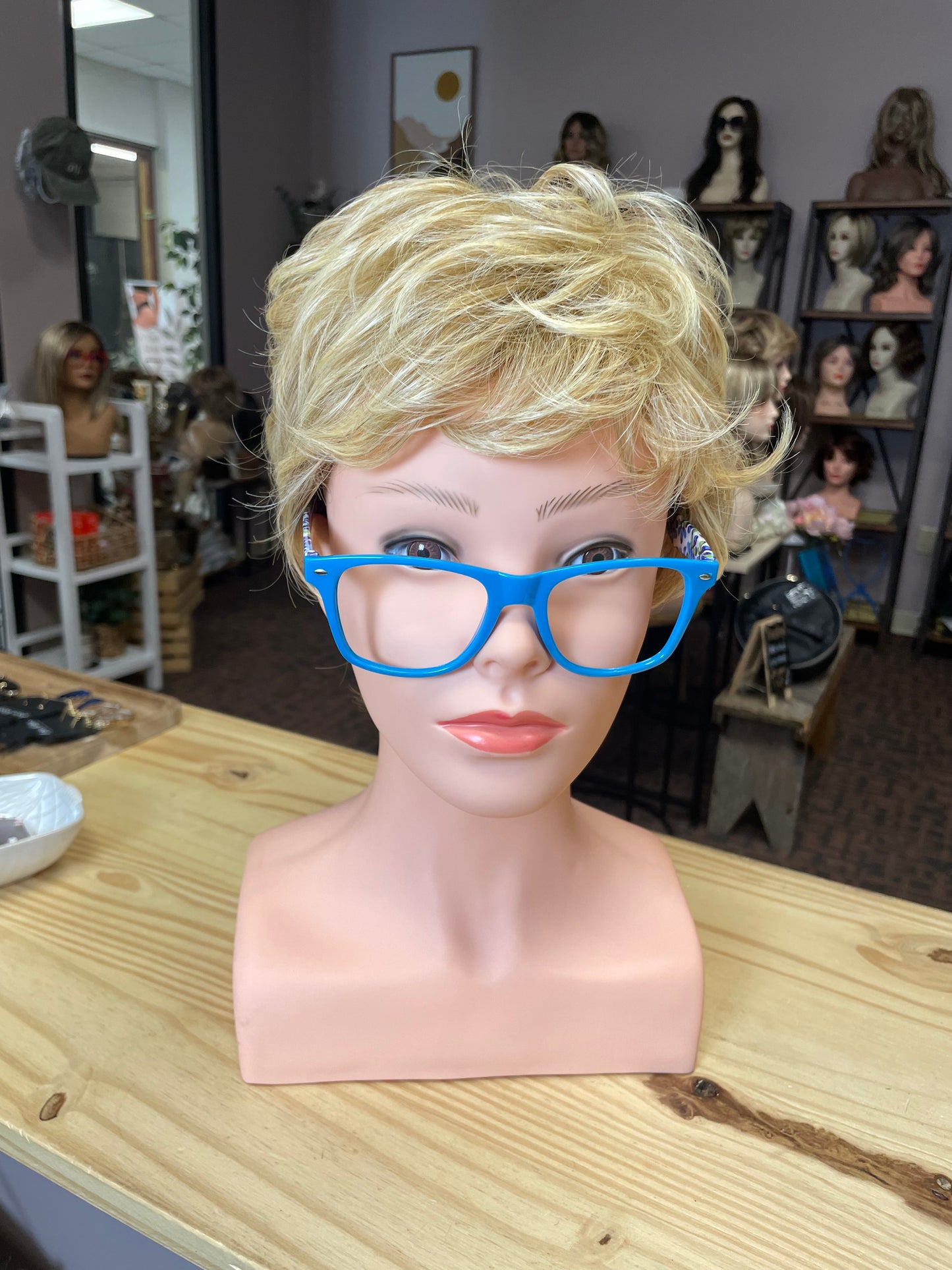 Honesty by Gabor in Medium Blonde *BOUTIQUE DEAL