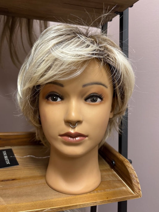 Captivating by Toni Brattin – BOUTIQUE DEAL