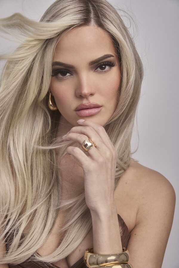 Bryony Wig - 1044   Alexander Couture Collection