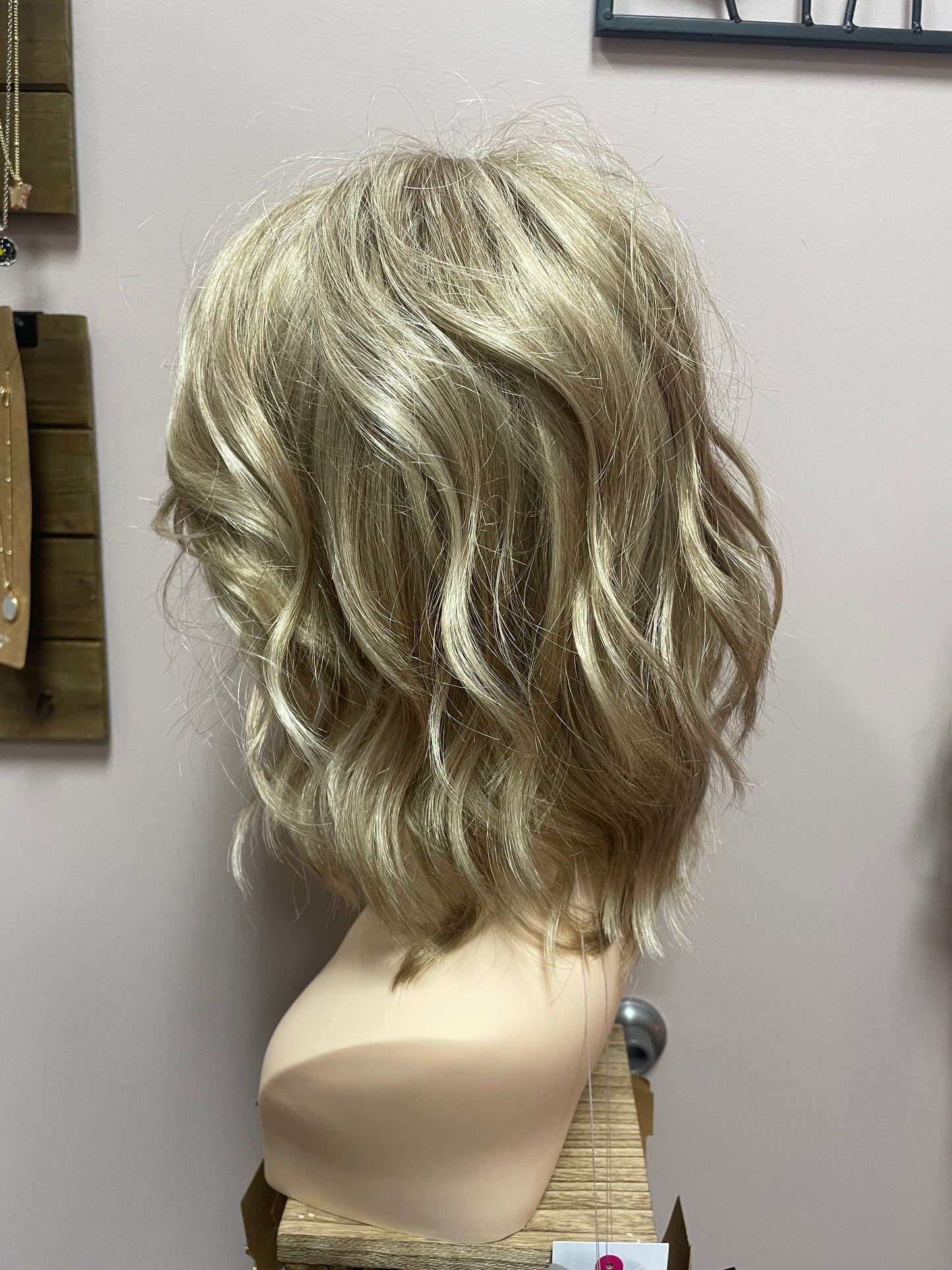 Aeri – Estetica – RH1488 BOUTIQUE DEAL