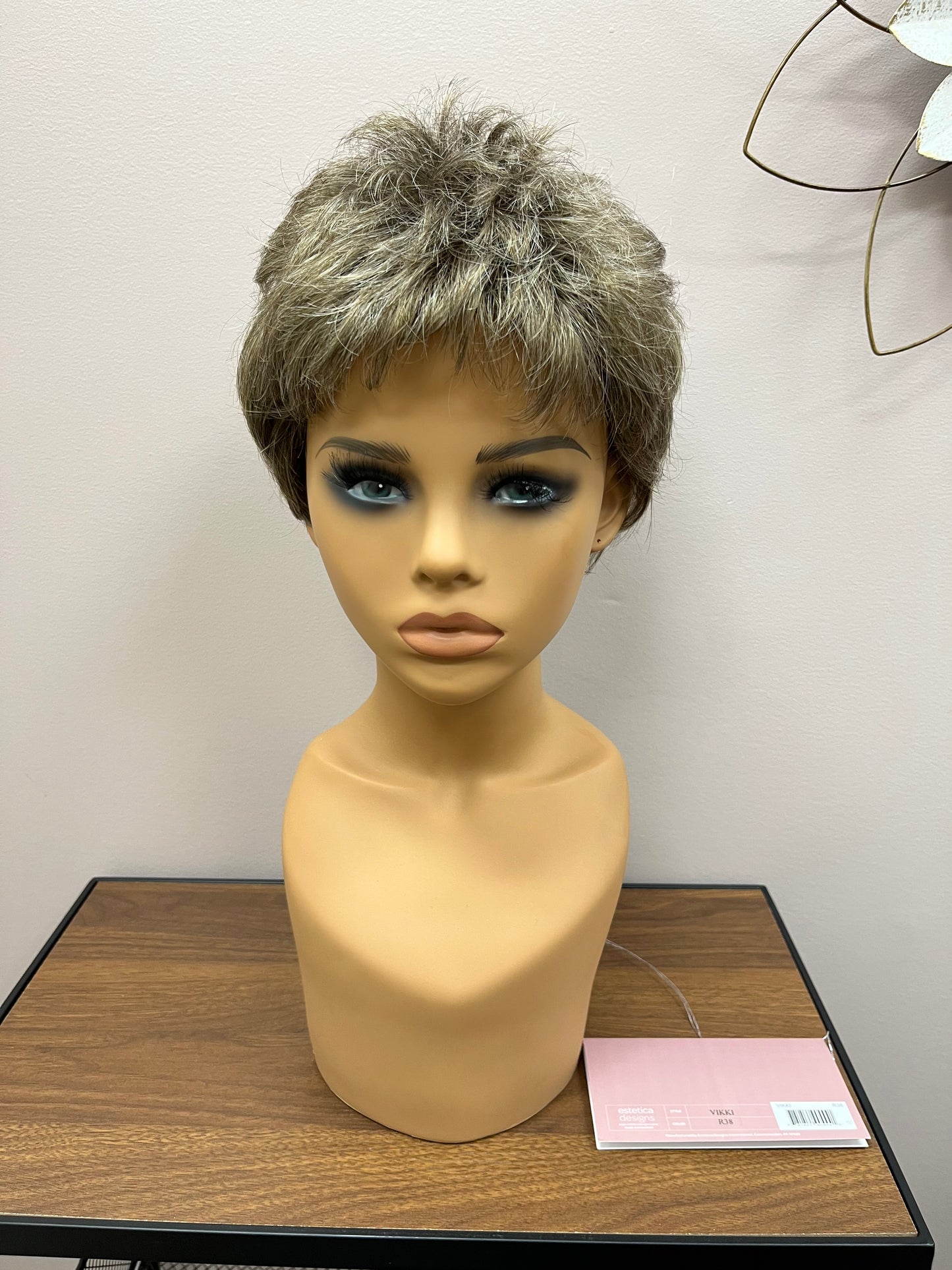 Vikki by Estetica In R38 *BOUTIQUE DEAL