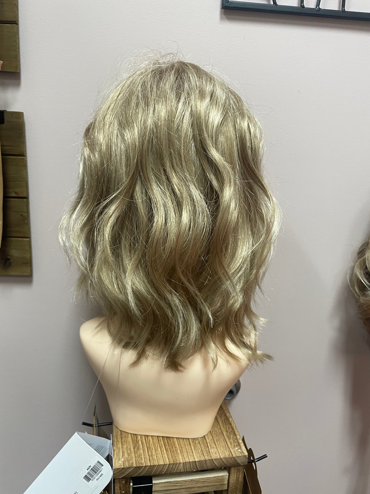 Aeri – Estetica – RH1488 BOUTIQUE DEAL