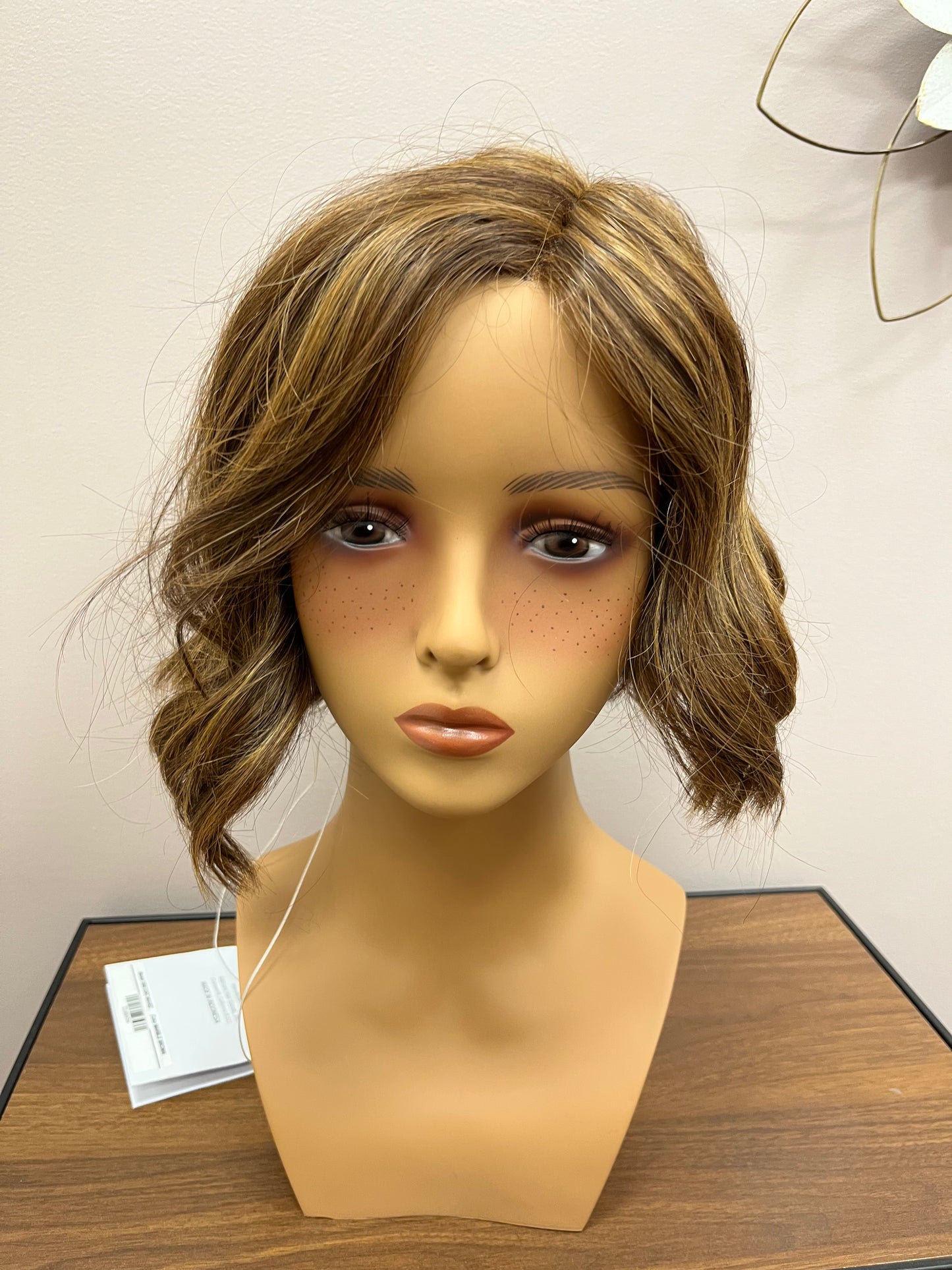 Chic Wavez by René of Paris * BOUTIQUE DEAL (Discontinued Style)