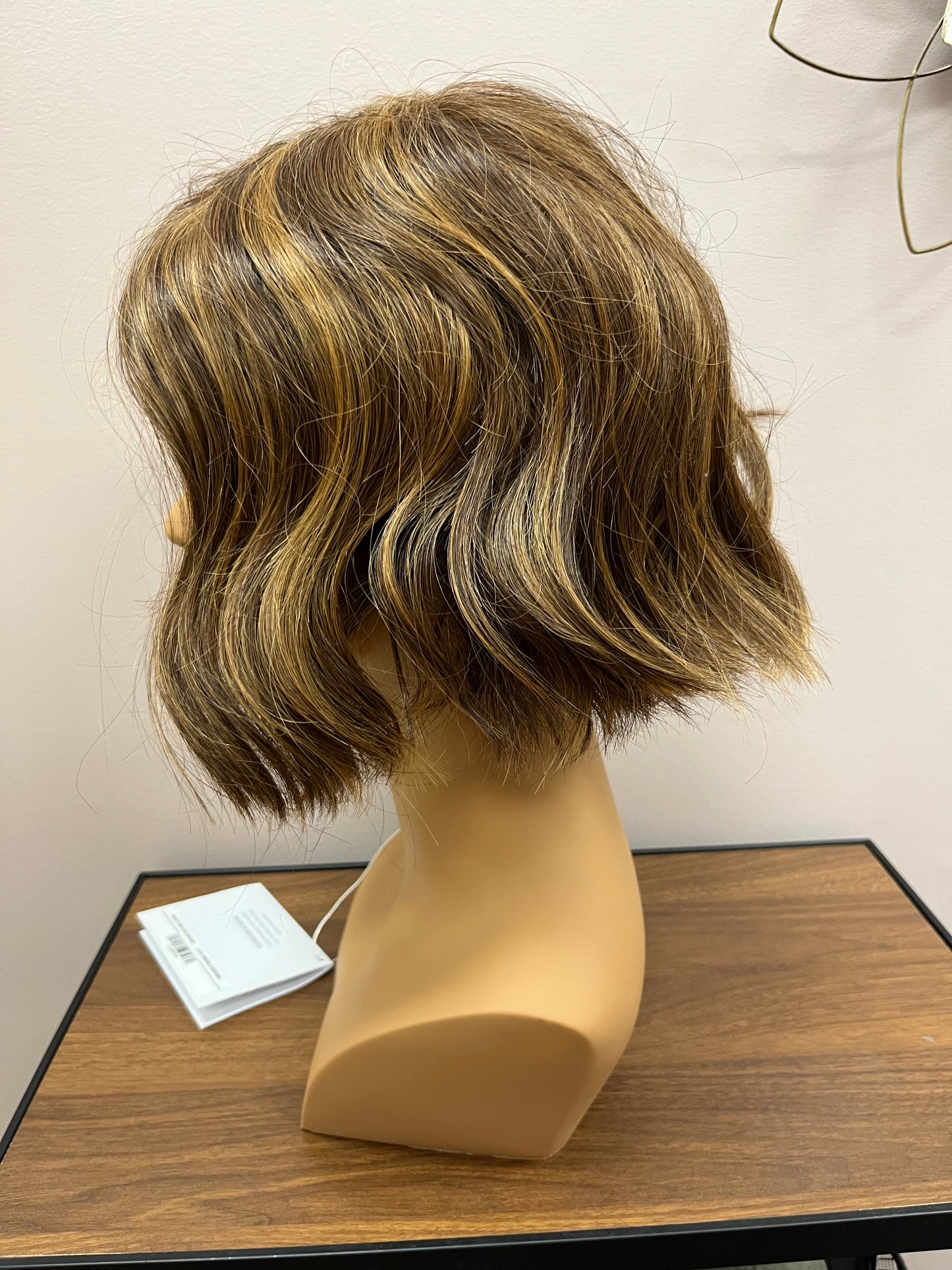 Chic Wavez by René of Paris * BOUTIQUE DEAL (Discontinued Style)
