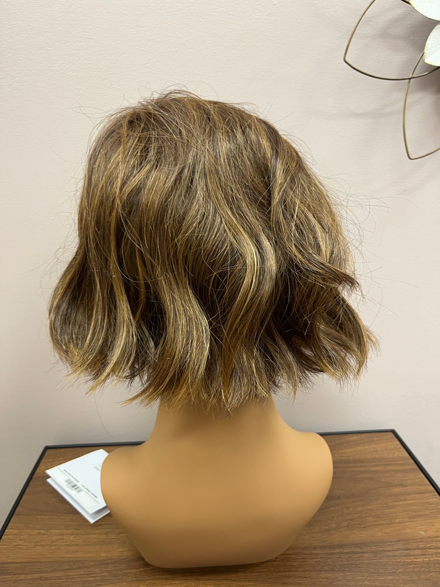 Chic Wavez by René of Paris * BOUTIQUE DEAL (Discontinued Style)