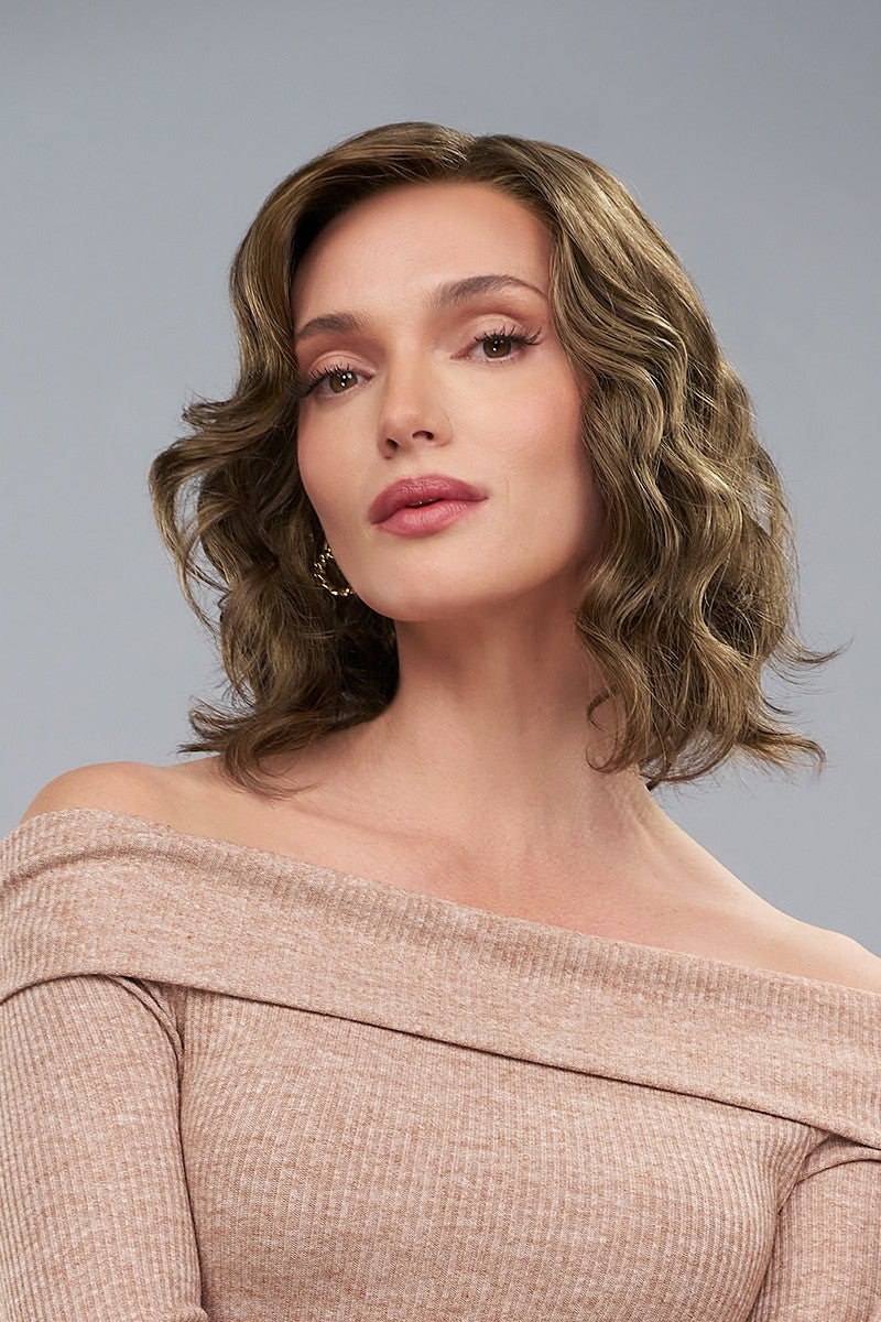 Julianne Lite by Jon Renau
