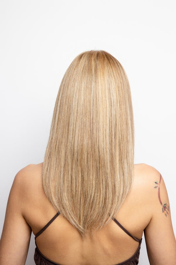 Oakly Wig - 8716   Amore Collection