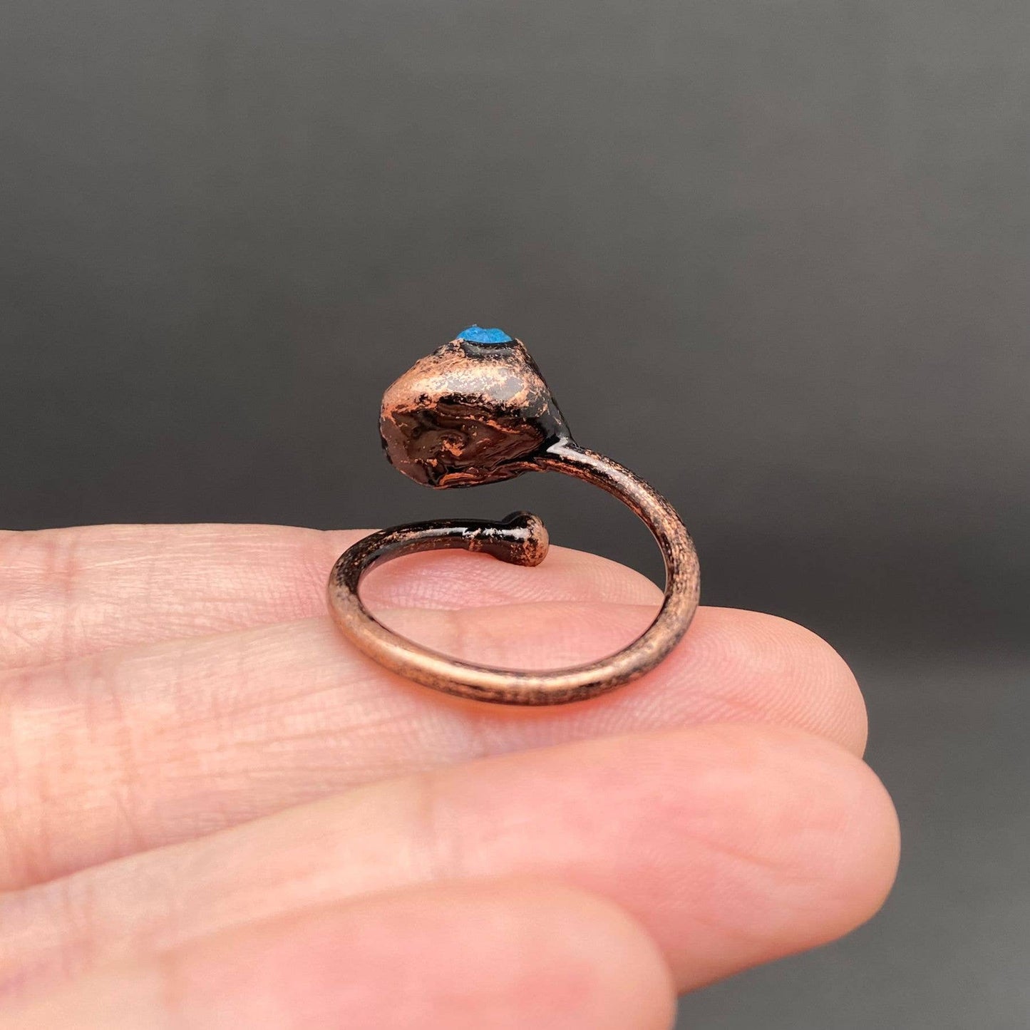 Vintage Blue Apatite Stone Inlaid Adjustable Ring