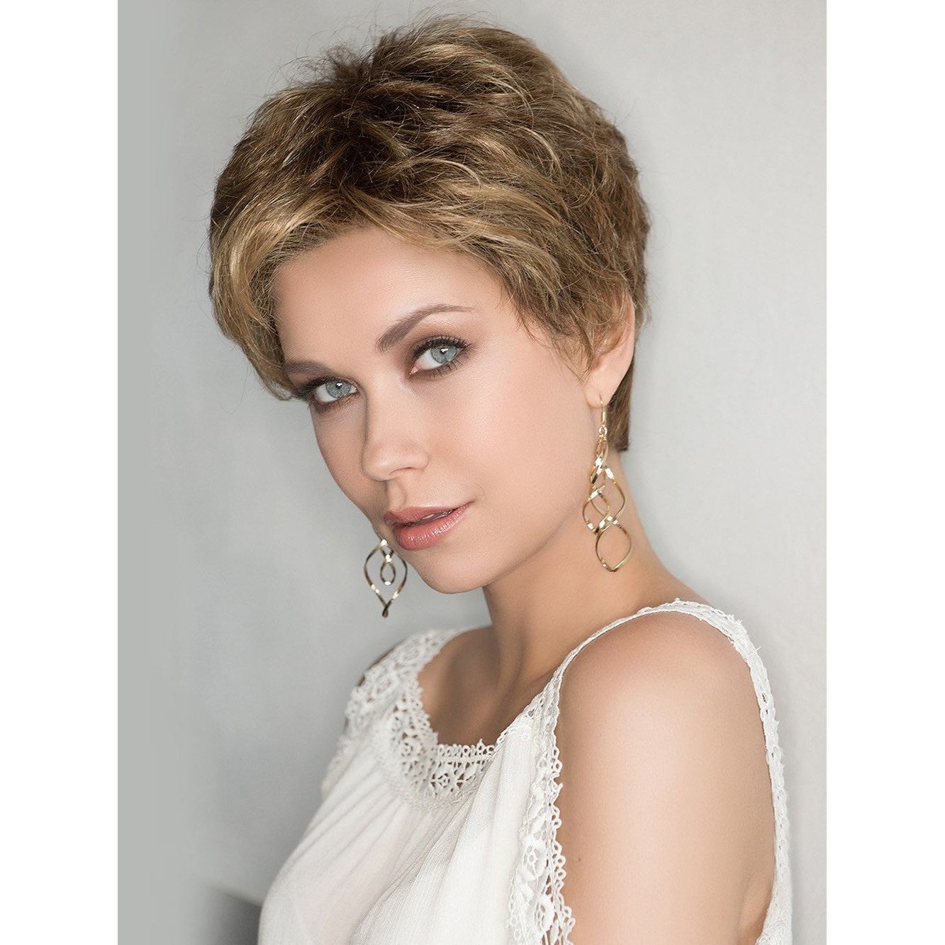 LIGHT BERNSTEIN ROOTED | Light Auburn, Light Honey Blonde, and Light Reddish Brown Blend and Dark Roots