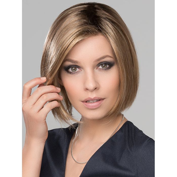 ELITE by ELLEN WILLE in GINGER ROOTED | Light Honey Blonde, Light Auburn, and Medium Honey Blonde Blend with Dark Roots